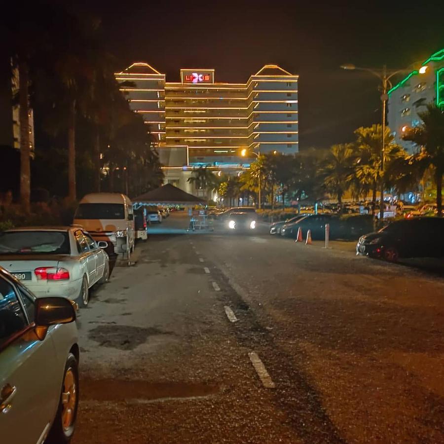 Seaview Gateway - Private Owner Hotel Port Dickson Exterior photo